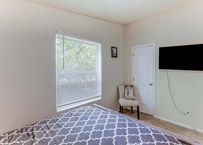 Getaway 10 Mi To Dt: Mini Golf, Fire Pit Holiday home Flagstaff