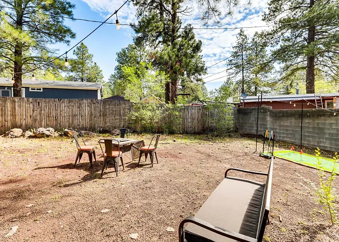 Getaway 10 Mi To Dt: Mini Golf, Fire Pit Holiday home Flagstaff